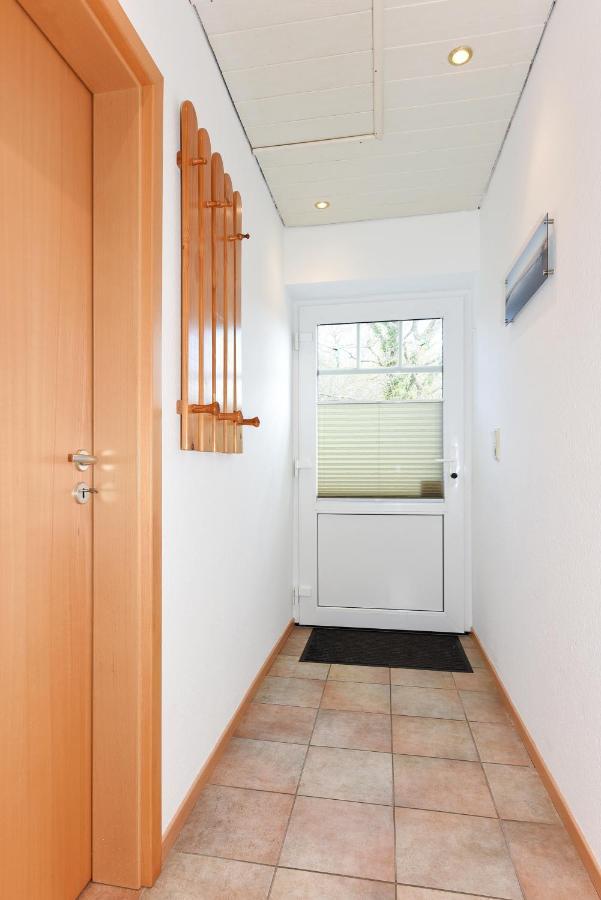 Ferienwohnung Wattgefluester エセンス エクステリア 写真